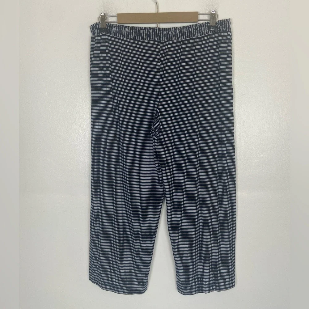 Soma Women's Pull On Lounge Pajama Pants Sz‎ M Stripes Blue & White Side Pockets